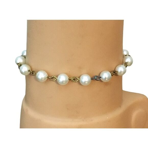 Unbranded Jewelry - 1950s Vintage Imitation Pearl and Brass Chain Bracelet